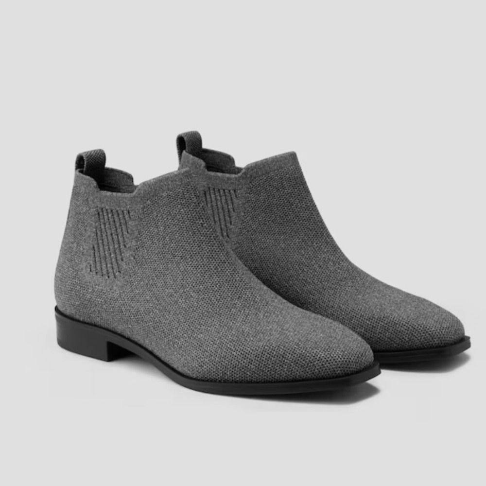 Vivaia Ryan Pro Square Toe Ankle Boots Size 37 US 6.5